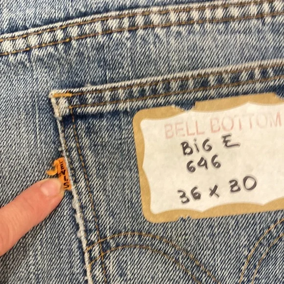 Vintage Denim Levis Big E. Orange tag. Size 36x30. Made in USA - Picture 4 of 4